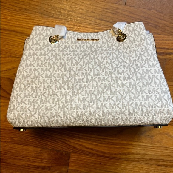 NEW- Michael Kors Teagan Large Logo Shoulder Bag - Picture 6 of 6